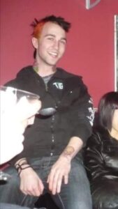 Chris-Bennett-Punk-kid-in-Vancouver-2003-orange-and-black-mohawk