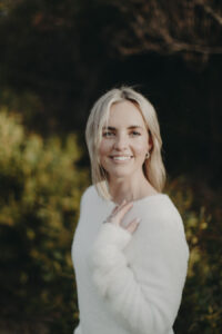 Jessica-Lynne-Psychic-Medium-Australia-Lime-Glo